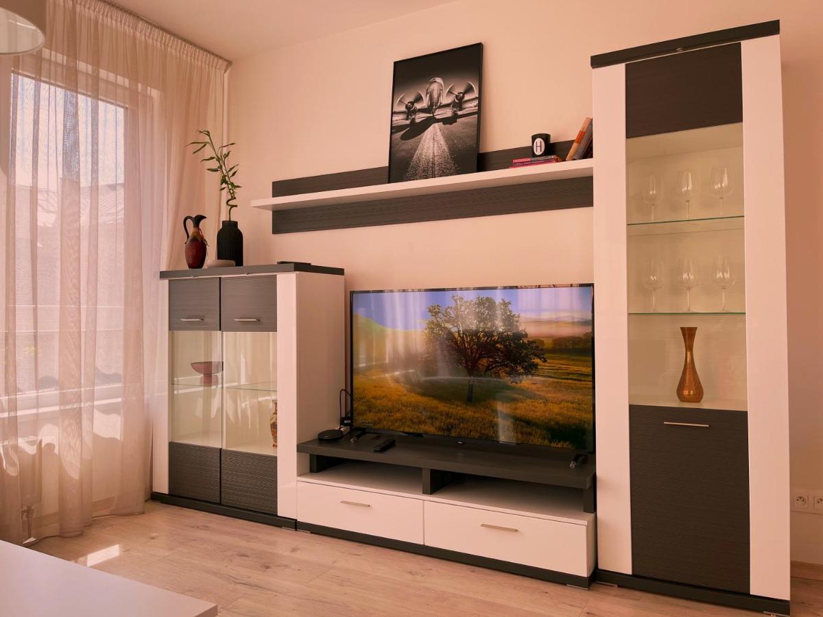 Elegant Escape Apartment I - City Centre Bratislava Eksteriør bilde