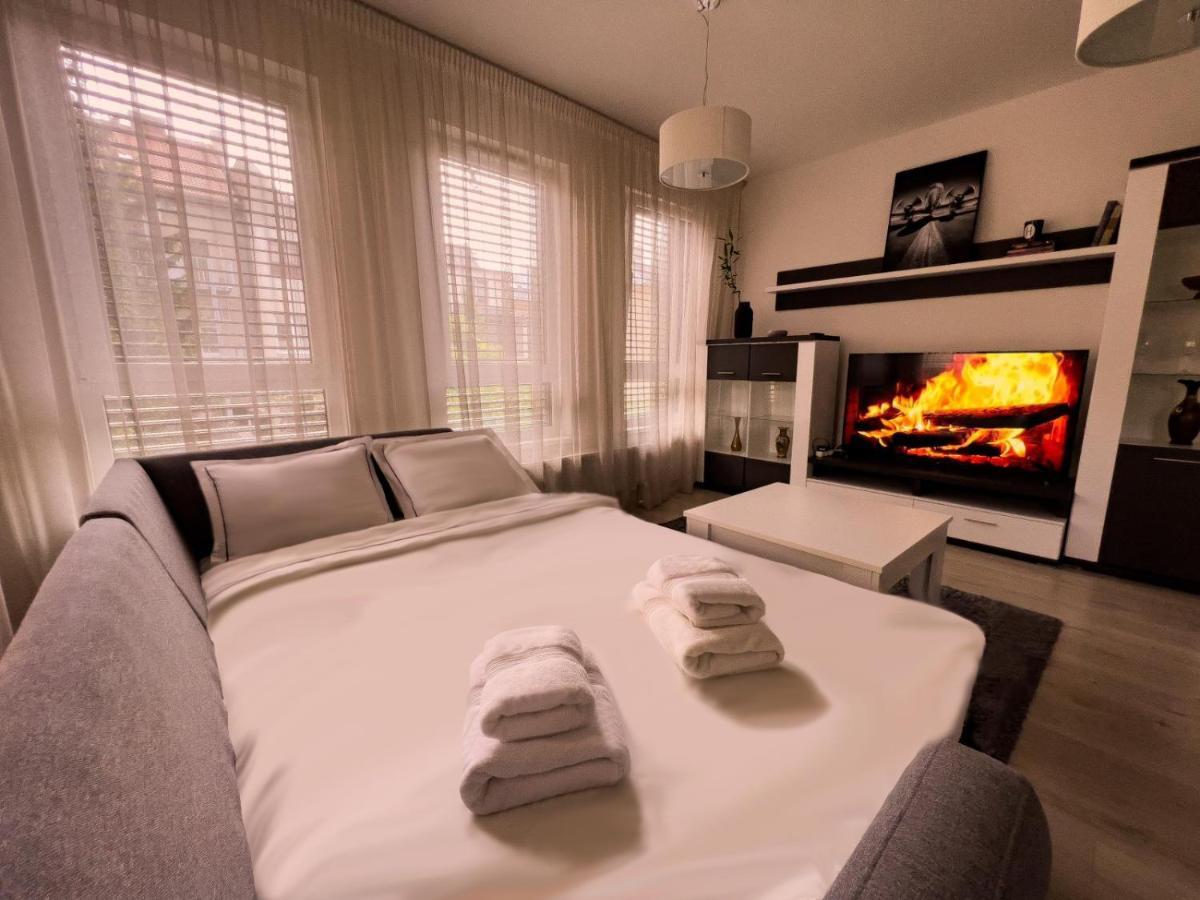 Elegant Escape Apartment I - City Centre Bratislava Eksteriør bilde