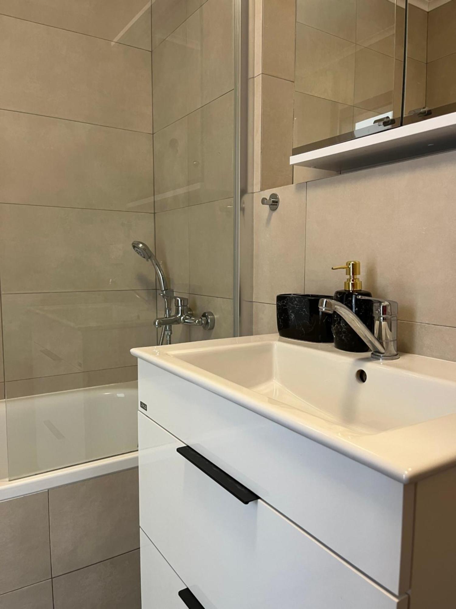 Elegant Escape Apartment I - City Centre Bratislava Eksteriør bilde